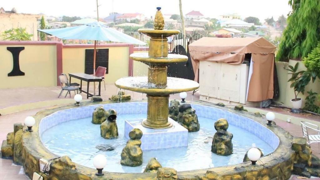 Gya-Son Royal Guest House Kumasi Bagian luar foto