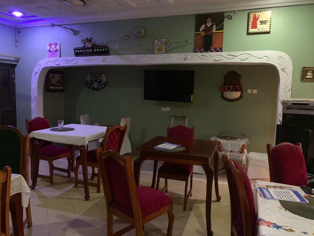 Gya-Son Royal Guest House Kumasi Bagian luar foto