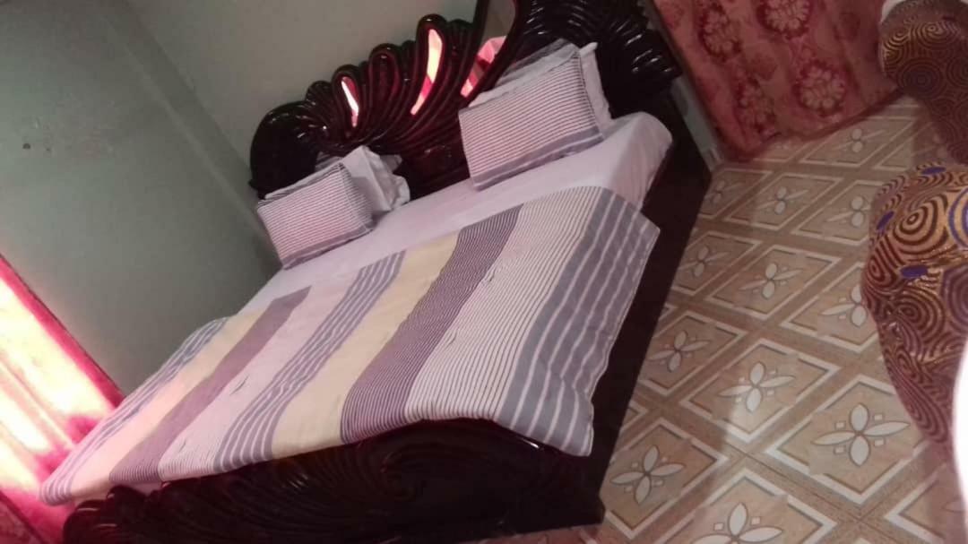 Gya-Son Royal Guest House Kumasi Bagian luar foto