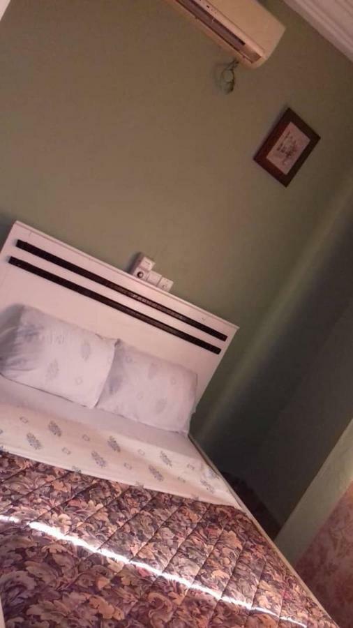 Gya-Son Royal Guest House Kumasi Bagian luar foto