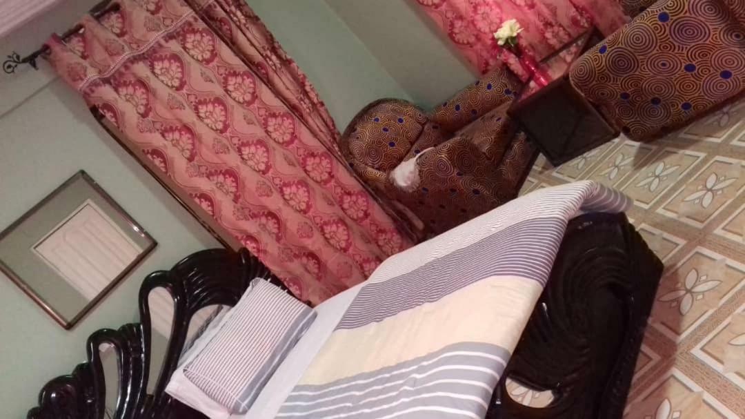Gya-Son Royal Guest House Kumasi Bagian luar foto